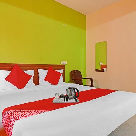 Super Hotel O Dk Reddy Square ハイデラバード エクステリア 写真