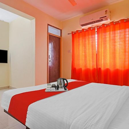 Super Hotel O Dk Reddy Square ハイデラバード エクステリア 写真