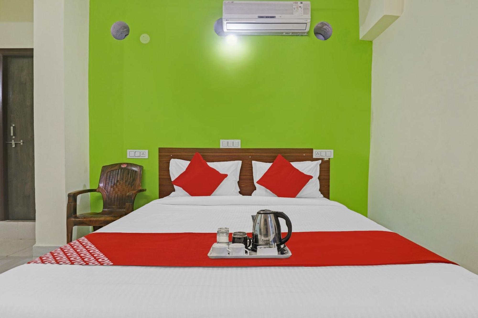 Super Hotel O Dk Reddy Square ハイデラバード エクステリア 写真